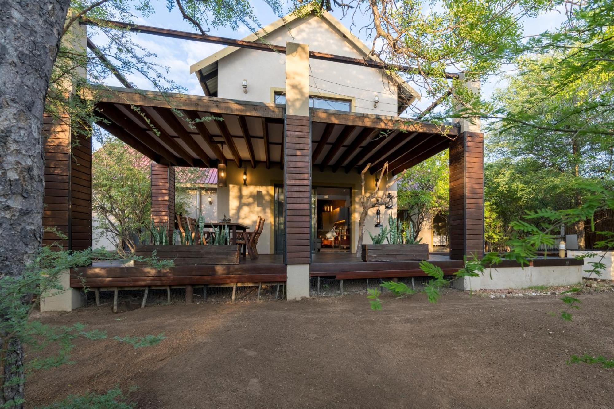 The Baobab Bush Lodge And Villa Ходспруит Екстериор снимка