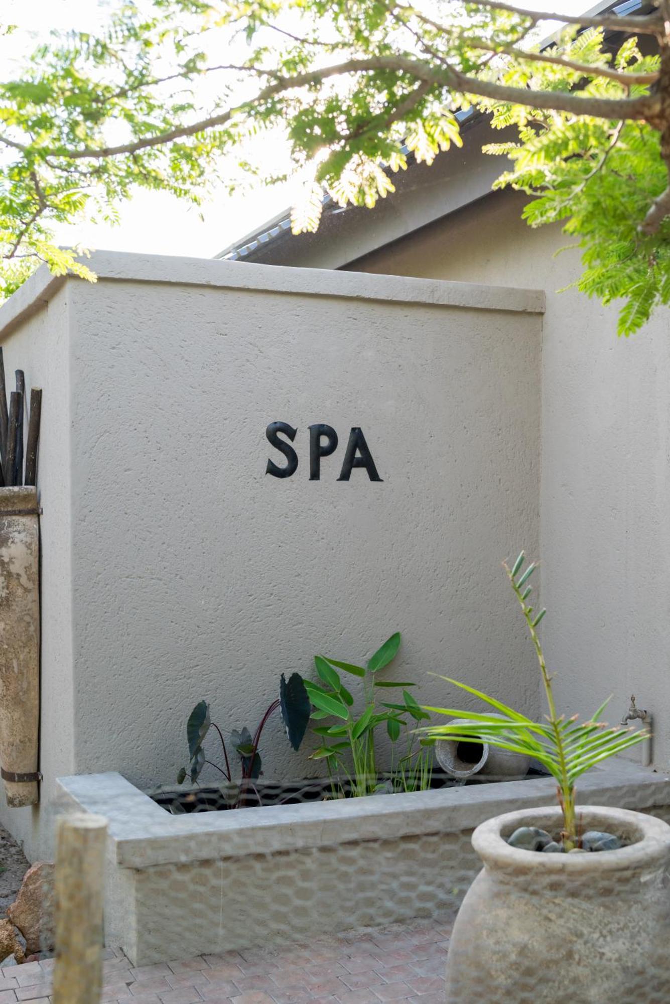 The Baobab Bush Lodge And Villa Ходспруит Екстериор снимка